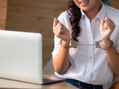 Бас прокуратура 80 млн ұрлаған есепшіге жасалған рақымшылықтың күшін жойды