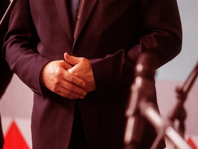Қытайдан келген инвесторды зорлады деген күдікпен мәслихат депутаты қамауға алынды