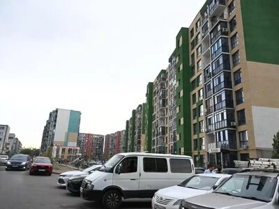 Алматыда 17 жастағы қыз  терезеден құлап қаза тапты: полиция тергеу бастады