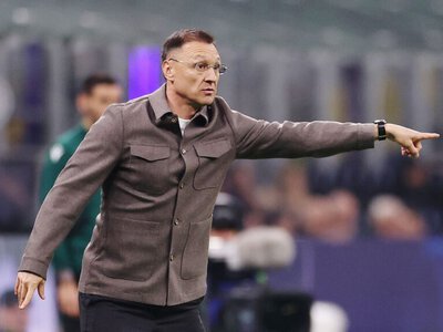«Қайраттың» бас бапкері Рафаэль Уразбахтин Андерлехттен өтуге болатынын айтты