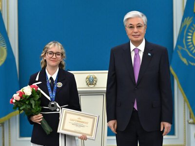 Тоқаев олимпиада жеңімпаздарына 6,5 млн теңгеге дейін сыйақы табыстады
