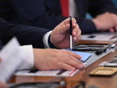 Тоқаев Құрылтайға көші-қон, ЖИ және «Алтын виза» туралы заң қабылдауды тапсырды