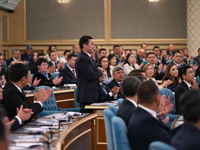 Депутаттар Айбек Дәдебайдың кандидатурасына дауыс беруді бастады