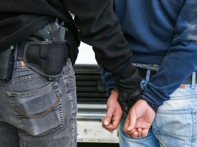 10 жылға сотталуы мүмкін: 1,5 млн доллар жымқырған күдікті Қазақстанға жеткізілді