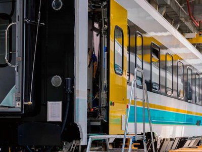 ҚТЖ жаңа басшысы дау болған Stadler вагондарын қабылдап алды