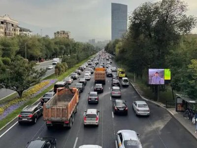 Дархан Сатыбалды Алматыны бірнеше орталыққа бөлуді ұсынды