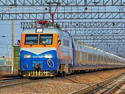 Машинист далада жүрген 4 жасар бала үшін пойызды тоқтатты
