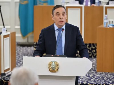Депутат жастарды блогерлерден гөрі ғалымдар мен инженерлерге еліктеуге шақырды