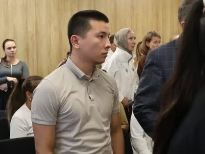«Ұлдананы қайтара алмаймыз»: Әділет Зейнел жарыссөзде өз ұстанымын жеткізді