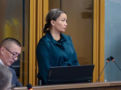 «Менің анам, балаларым да осы үйде тұрады»: Сәуле Жұбаниязова жарыссөзде жылап қалды