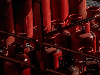 Түркістан облысында газ баллондары бар құрылыс өртенді