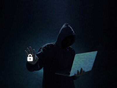 12 эпизод бойынша айып тағылды: Атыраулық хакердің ісі тергеліп жатыр