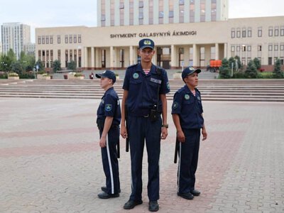 Шымкентте 47 өлшемді аяқ киім киетін сарбаз қызмет етеді