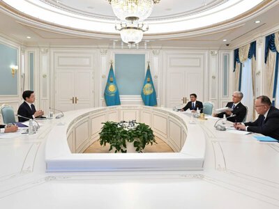 Қазақстан мектептеріне жасанды интеллект енгізіледі: президент Ли Кай-Фумен кездесті