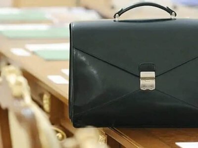 Бір күнде екі вице-министр қызметінен кетті