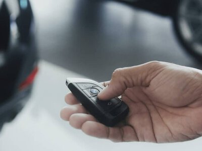 Астанада автосалон директоры 6 адамды алдап, ақшасын қалтасына басқан