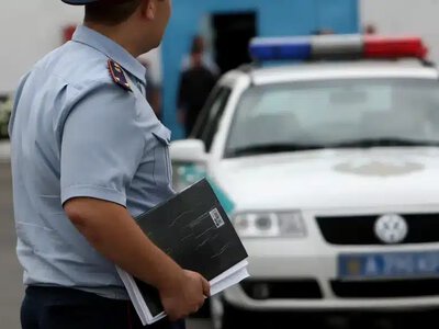 Алматы облысында той кортежіне қатысушы 10 тәулікке қамалды