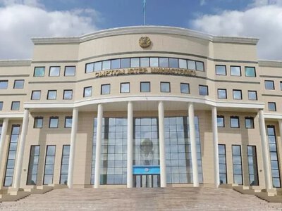 СІМ соғыста жүрген 14 қазақтың Ресейдегі елшілікке жеткізілгенін терістеді