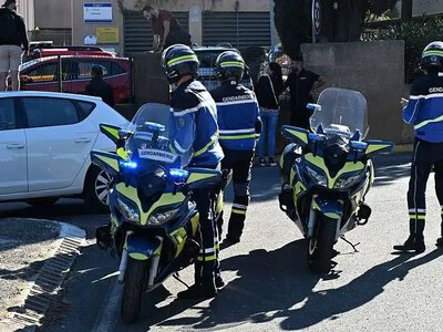 Францияда 14 жастағы оқушы мектеп директоры мен мұғалімге оқ атты