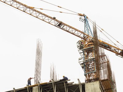 Үлескерлерді 5,4 млрд теңгеге алдаған R-Club және Arai құрылыс салушылары сотталды