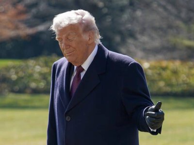 Трамп Ресейге қарсы қатаң санкцияларды неге кейінге қалдырғанын түсіндірді