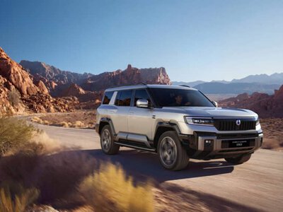 Бағасы 35 млн теңгеге жуық: Қазақстанда DENZA B8 сатылымы басталды