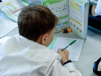 Шымкентте 2 миллион дана мектеп оқулығы жаңартуды қажет – 73 тұлға жауапқа тартылды