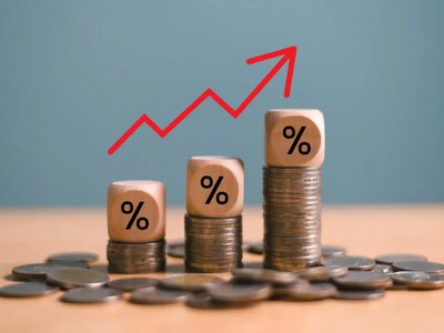 Инфляциямен жүйелі түрде күресу керек: Тоқаев халықтың табысын ұлғайтуды тапсырды