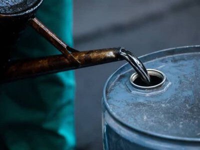 Жаңаөзенде мұнай өнімдерін заңсыз тонналап сатқан адам ұсталды